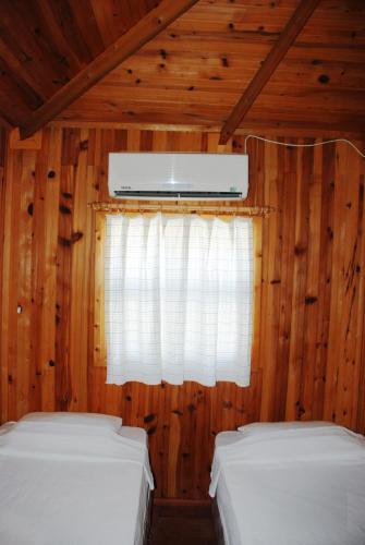 Hostal Olympos Deep Green Bungalows