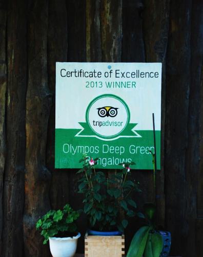 Hostal Olympos Deep Green Bungalows