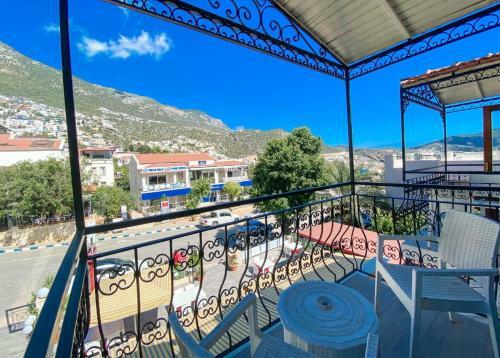 Nur Suites & Hotels