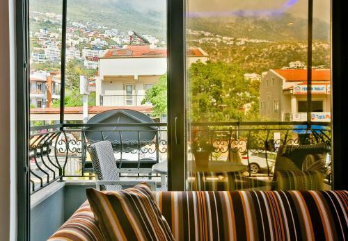 Nur Suites & Hotels