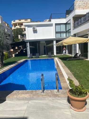 Nur Suites & Hotels