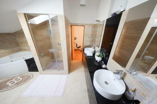Apartments Ana