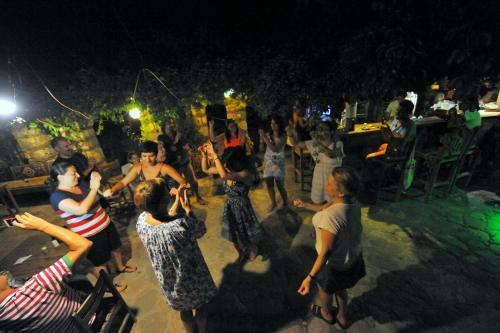 Hostal Olympos Koyevi Pension