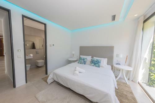 Fabulous Modern Villa//6 Bed/ 4bath/private Pool