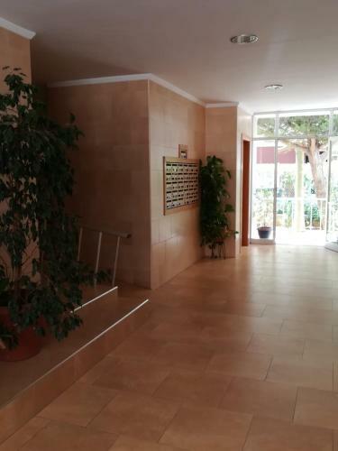 Apartamento Espacioso En Segunda Linea De Playa