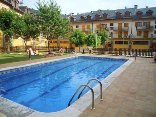 Apartment With 2 Bedrooms In Benasque With Wonderful Mountain View And Shared Pool