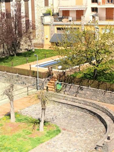 Apartment With 2 Bedrooms In Benasque With Wonderful Mountain View And Shared Pool