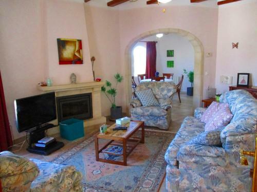 Gepflegtes Ferienhaus Mit Gro�em Privatpool