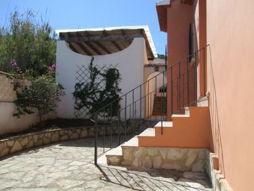 Gepflegtes Ferienhaus Mit Gro�em Privatpool