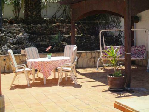 Gepflegtes Ferienhaus Mit Gro�em Privatpool