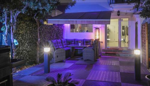 Hostal Torrequebrada Golf & Beach Guesthouse