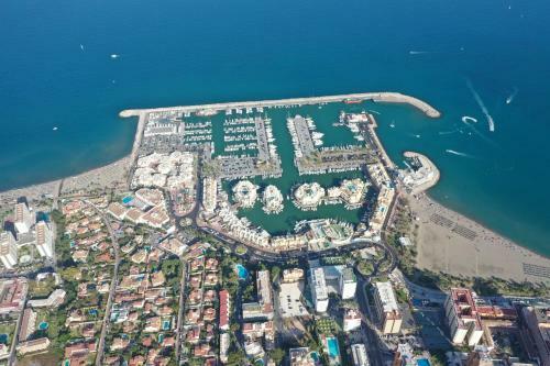 Hostal Benalmadena Costa