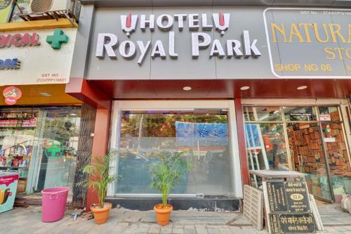Oyo Flagship 83812 Hotel Royal Park