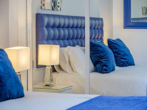 Honeymoon Apartments