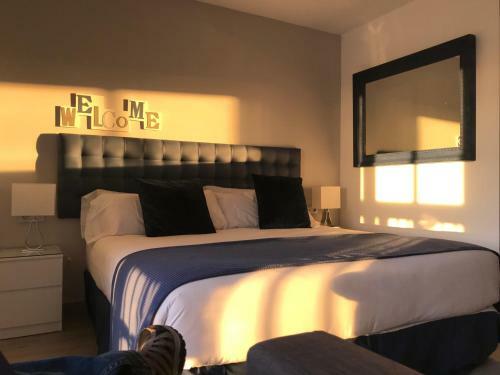 Honeymoon Apartments