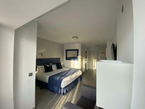 Honeymoon Apartments