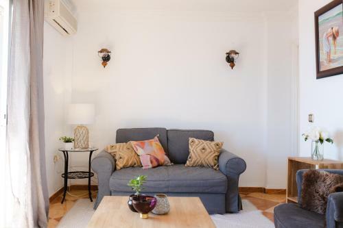 Apartamento En Primera L�nea de Playa En Benalm�dena