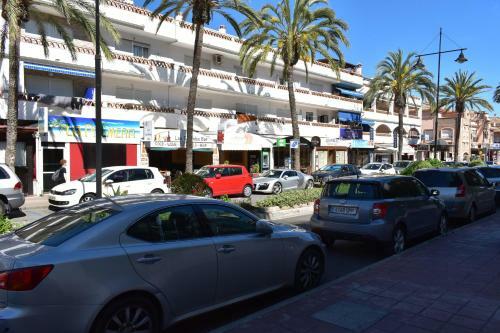 Timon Ii, Luxury 3 Bedroom Beachside Apartment