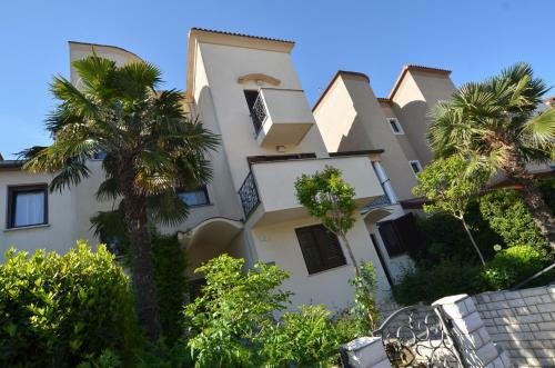 Apartments Villa Rossella 3