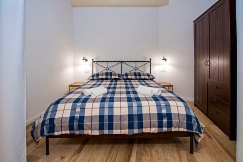 Luxury Two-bedroom Apartment