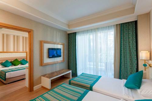 Hotel Karmir Resort & Spa