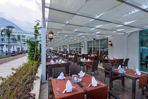 Hotel Karmir Resort & Spa