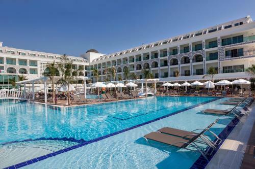 Hotel Karmir Resort & Spa