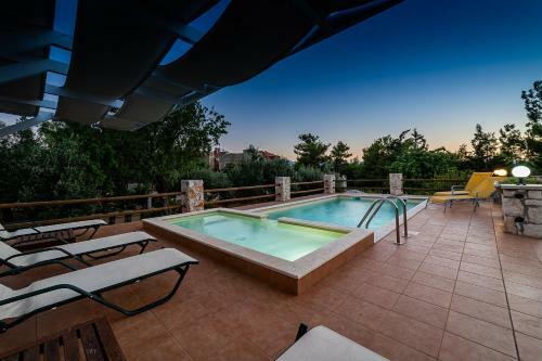 Villa Kastro Estate