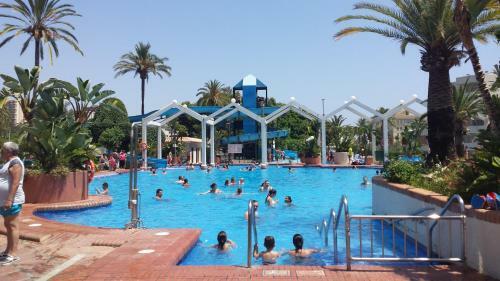Apartamento Benal Beach 327