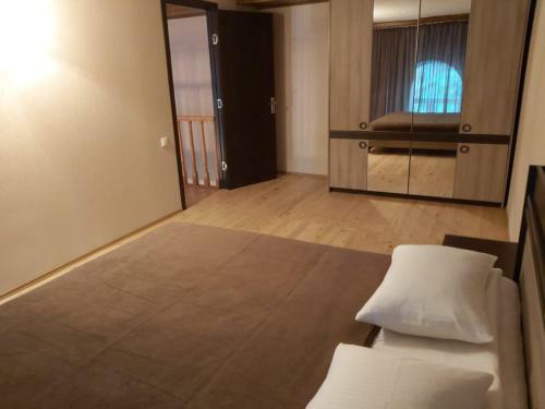 Apartment In Mtatsminda