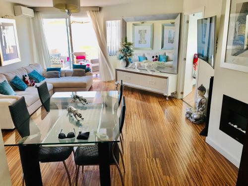 Luxury Apartament In Marina