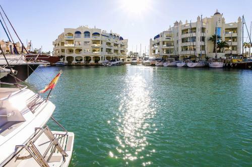 Luxury Apartament In Marina