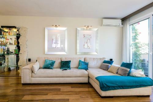 Luxury Apartament In Marina