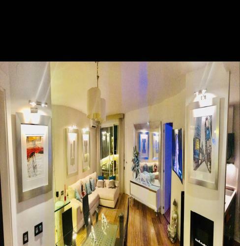 Luxury Apartament In Marina