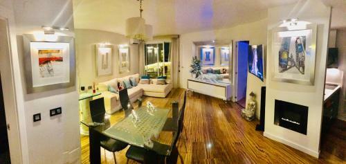 Luxury Apartament In Marina