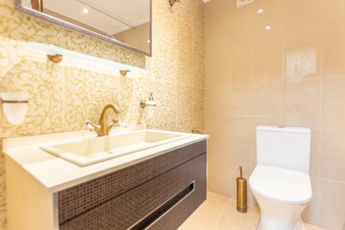 Benalbeach Luxury Studio Apartment