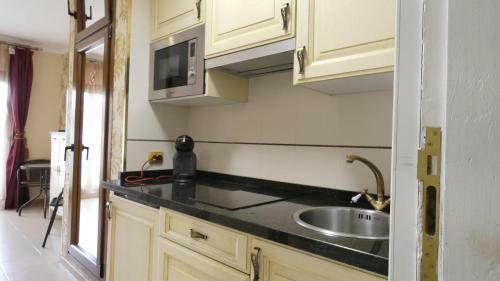 Benalbeach Luxury Studio Apartment