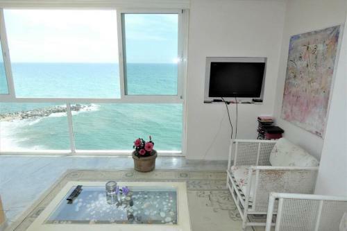 Apartamento La Perla En Playa Semi Privada