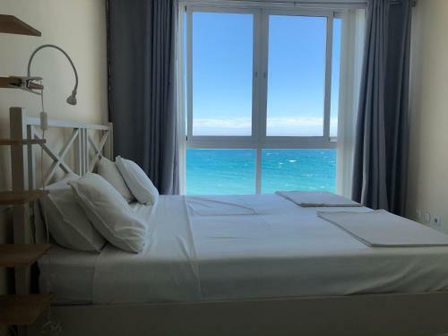 Apartamento La Perla En Playa Semi Privada