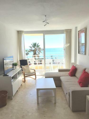 Apartamento Front Beach And Swimmingpool In Benalmadena Costa