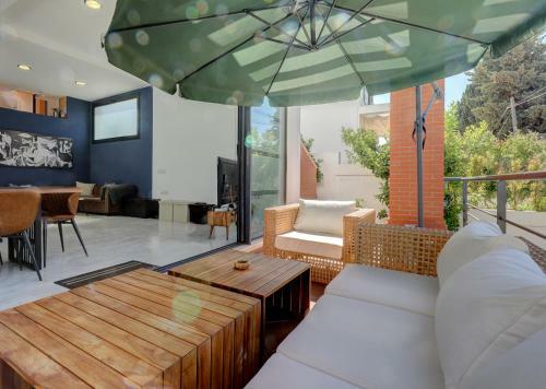 Villa In Puerto Marina With Private Pool