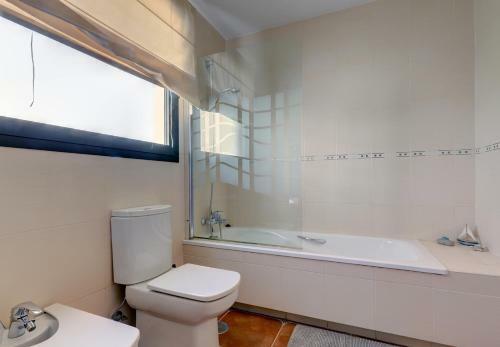 Villa In Puerto Marina With Private Pool