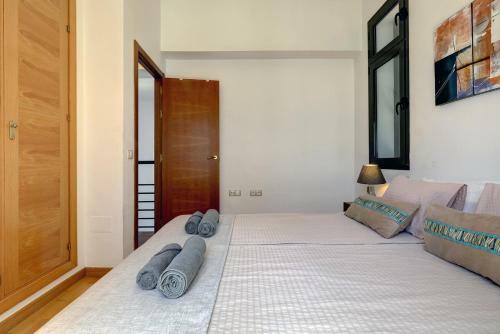 Villa In Puerto Marina With Private Pool