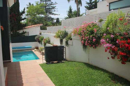 Villa In Puerto Marina With Private Pool
