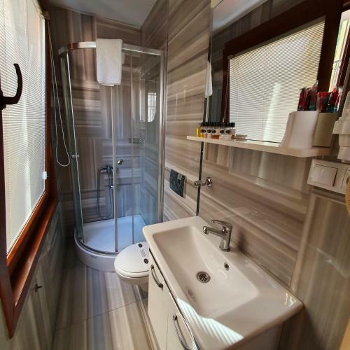Hotel Tarihi Isparta Palas