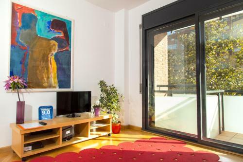 New & Sunny Apartment