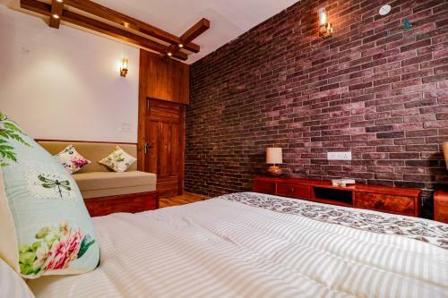 Villa Serene Bungalow In Foothills Of Himalayan Range