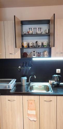 Family Holiday Apartments Breez 1