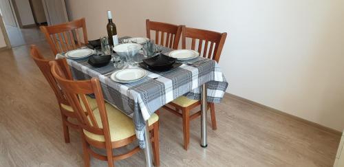 Family Holiday Apartments Breez 1