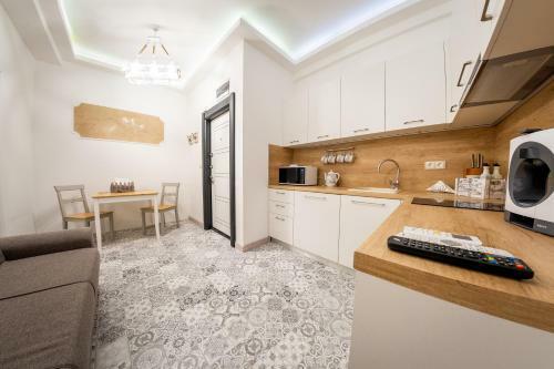 Sofia Pearl Life Apartment - No Window Apartment